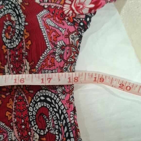 Spense Wome's  Red Paisley Women's Blouse Size L - Picture 10 of 12